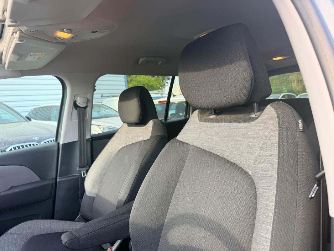 Citroën Grand C4 Picasso - Photo 13