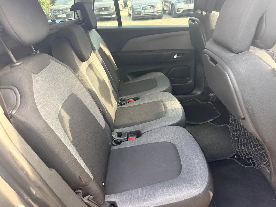 Citroën Grand C4 Picasso - Photo 8