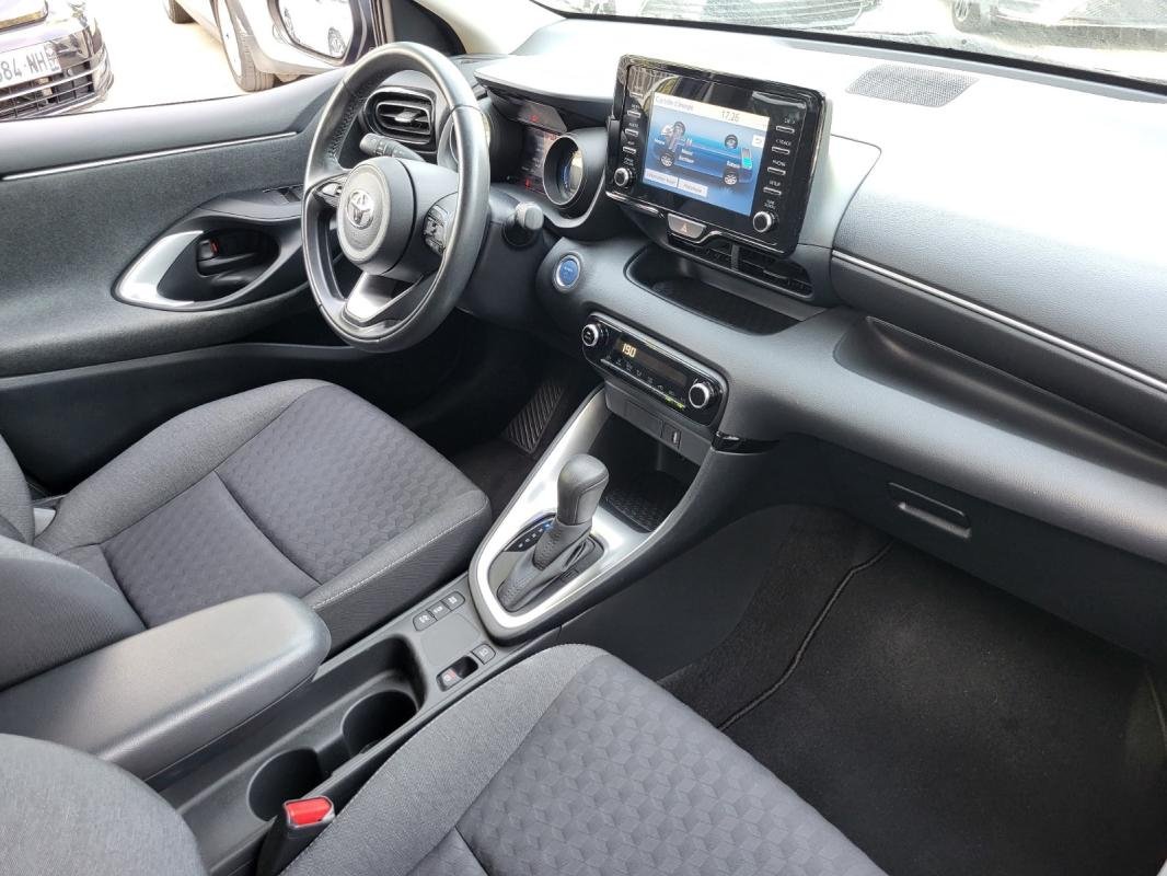 Toyota Yaris - Photo 9