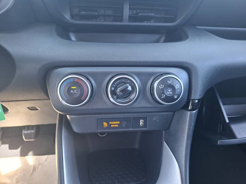 Toyota Yaris - Photo 16