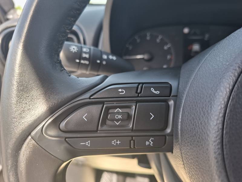 Toyota Yaris - Photo 10