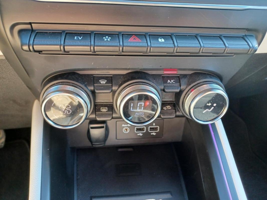 Renault Clio - Photo 19