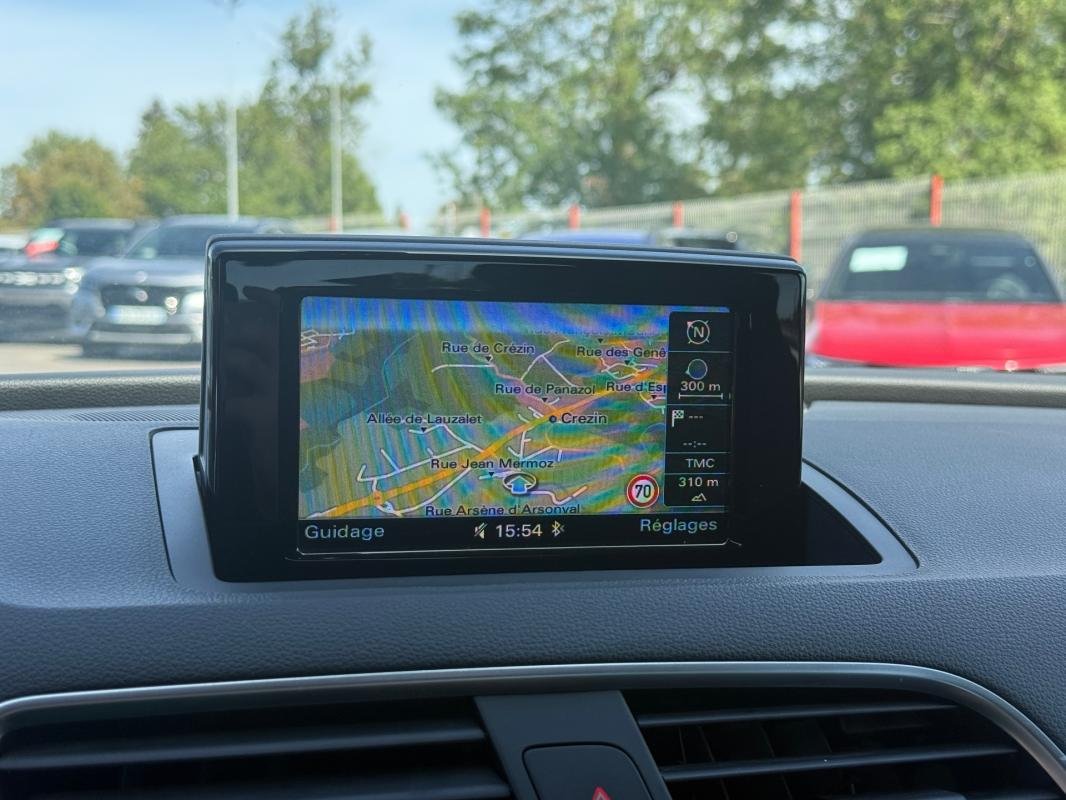 Audi Q3 - Photo 12