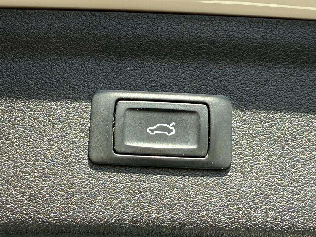 Audi Q3 - Photo 19