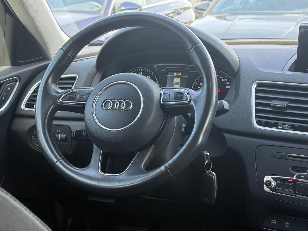 Audi Q3 - Photo 8