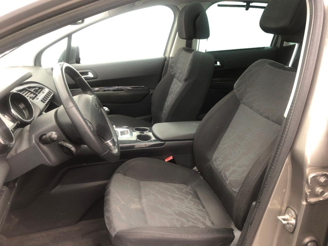 Peugeot 3008 - Photo 9