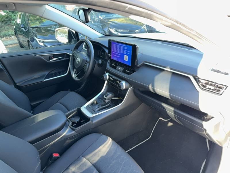 Toyota RAV4 - Photo 12