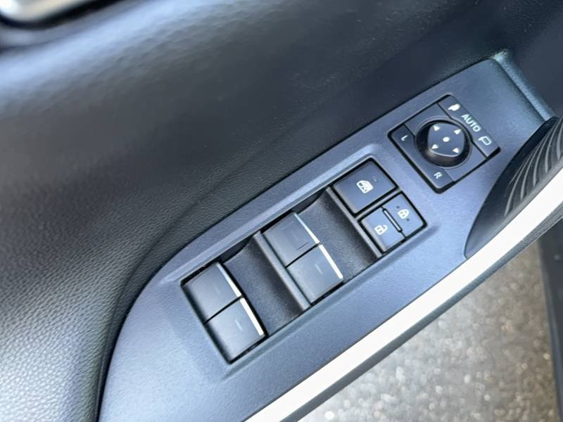 Toyota RAV4 - Photo 28