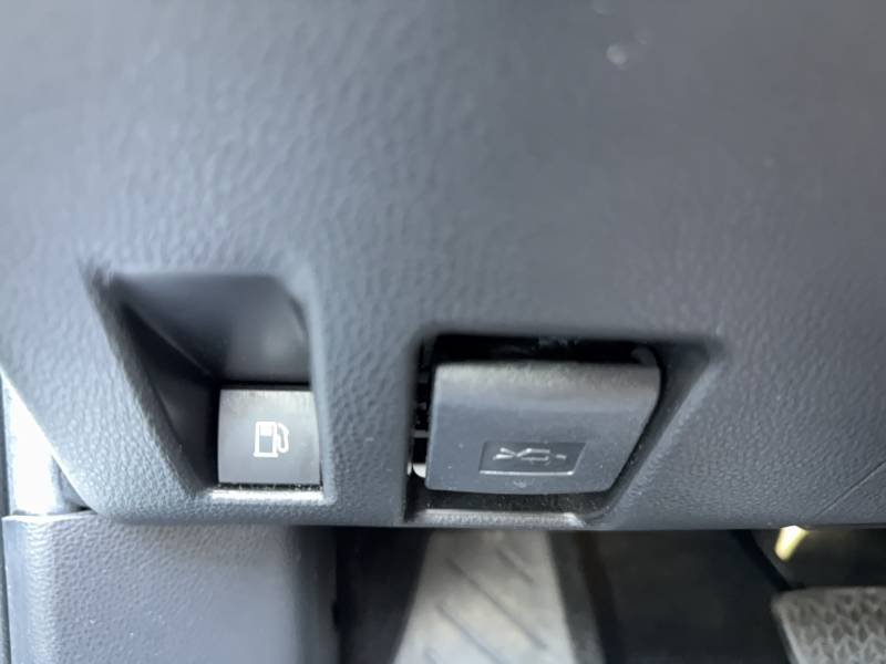 Toyota RAV4 - Photo 30