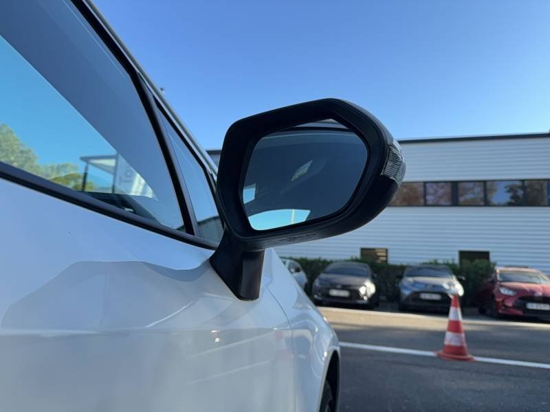 Toyota Corolla - Photo 29