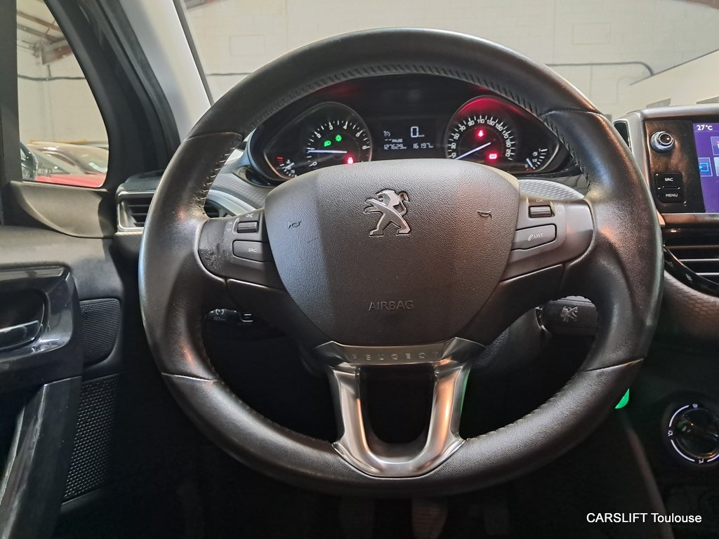 Peugeot 208 - Photo 15