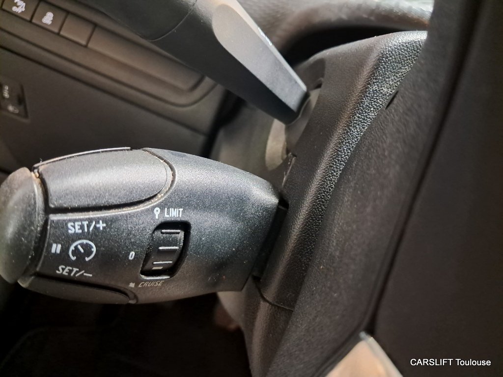 Peugeot 208 - Photo 20