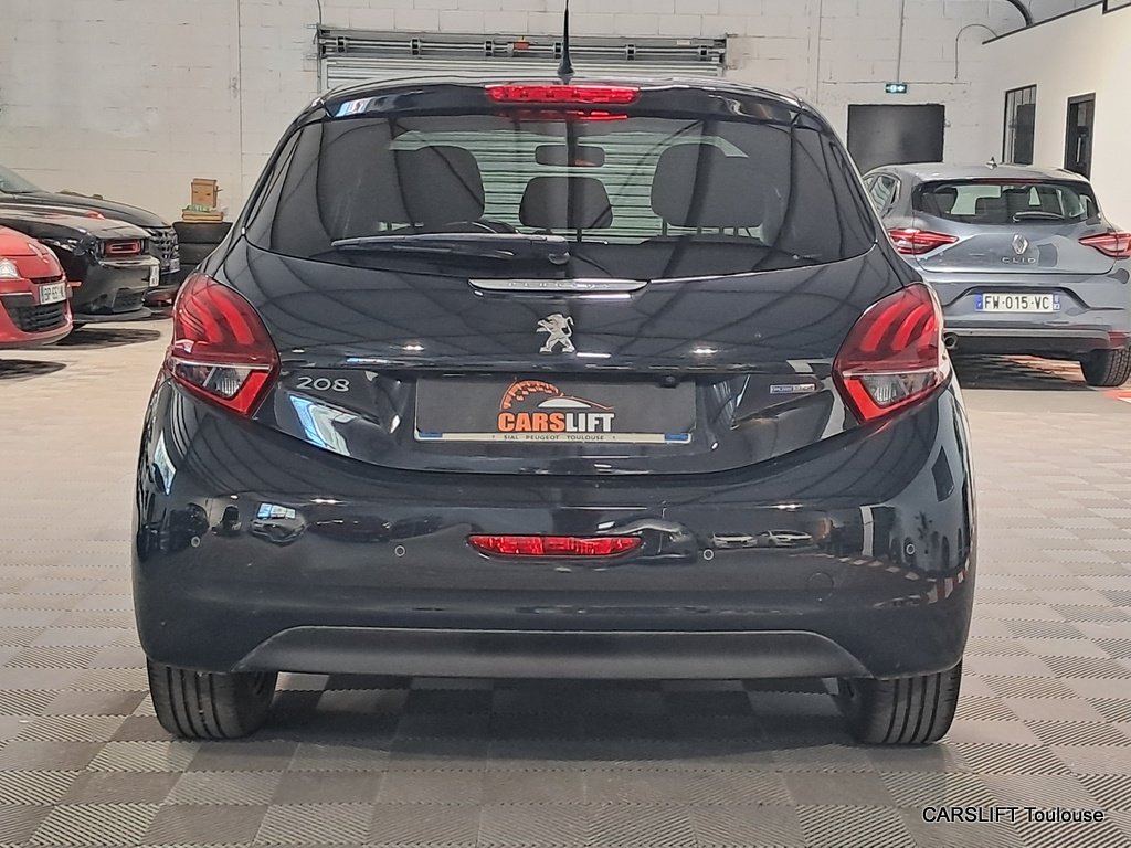 Peugeot 208 - Photo 6