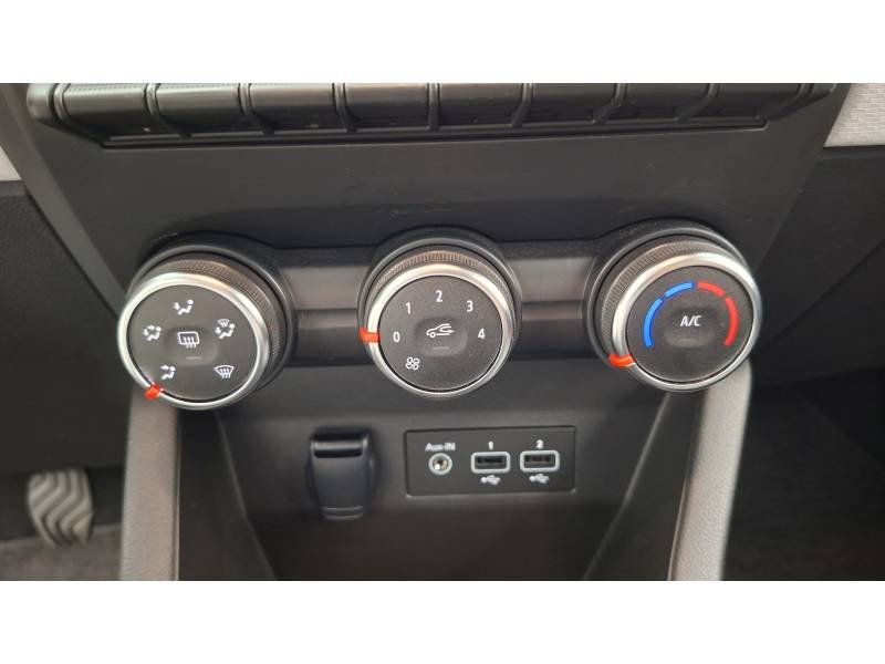 Renault Clio - Photo 20