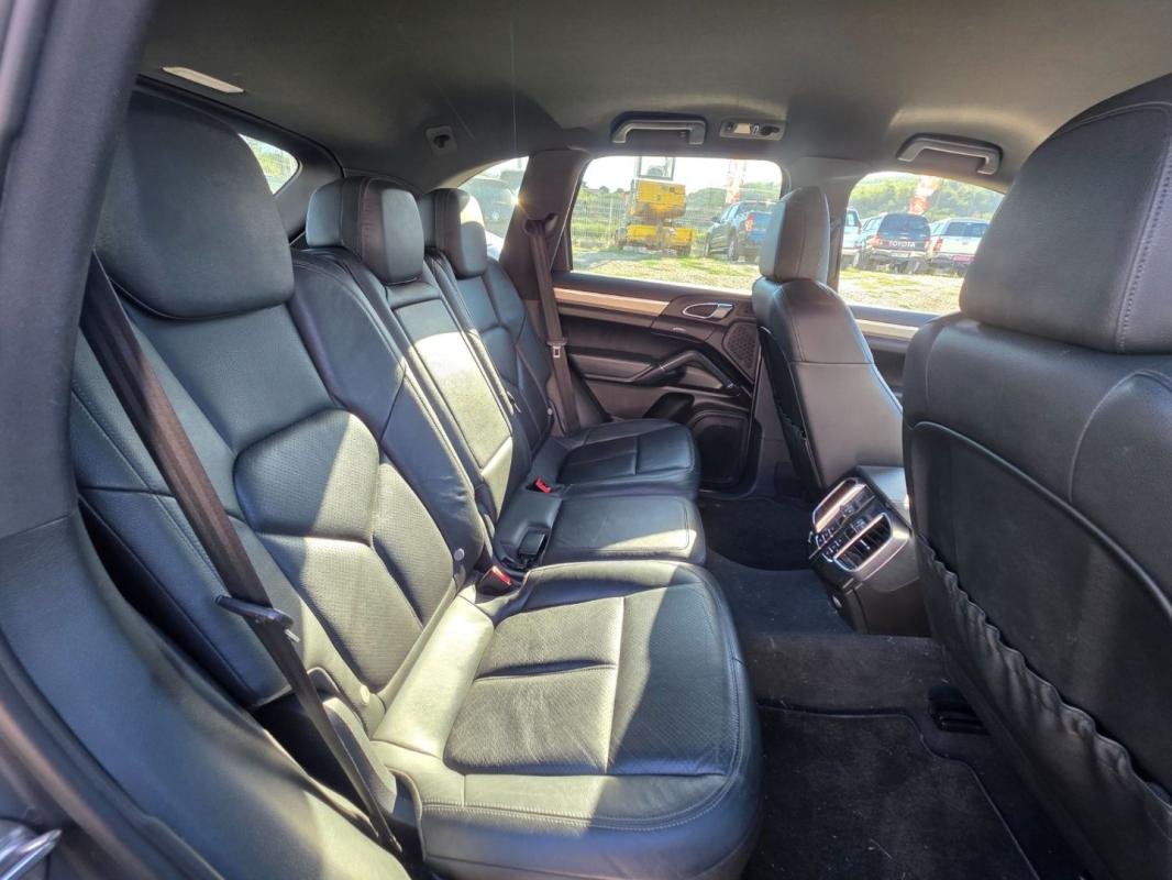 Porsche Cayenne - Photo 13