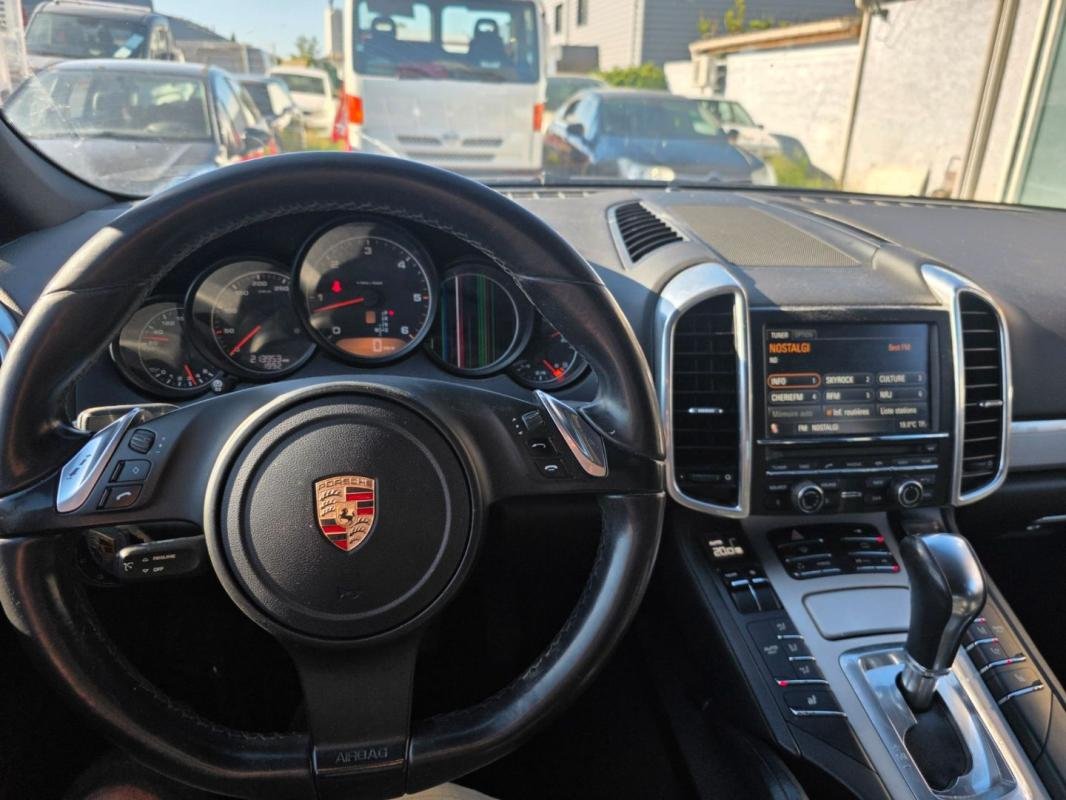 Porsche Cayenne - Photo 15