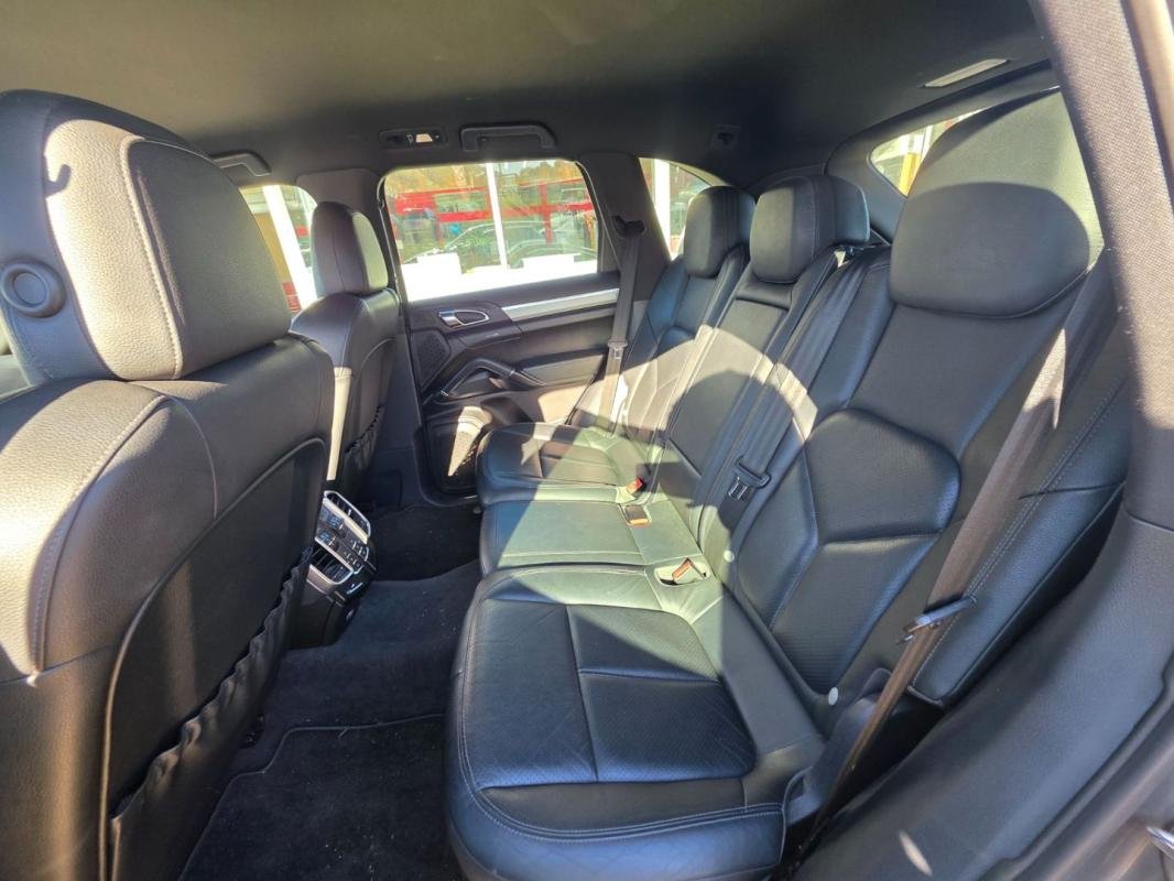 Porsche Cayenne - Photo 20