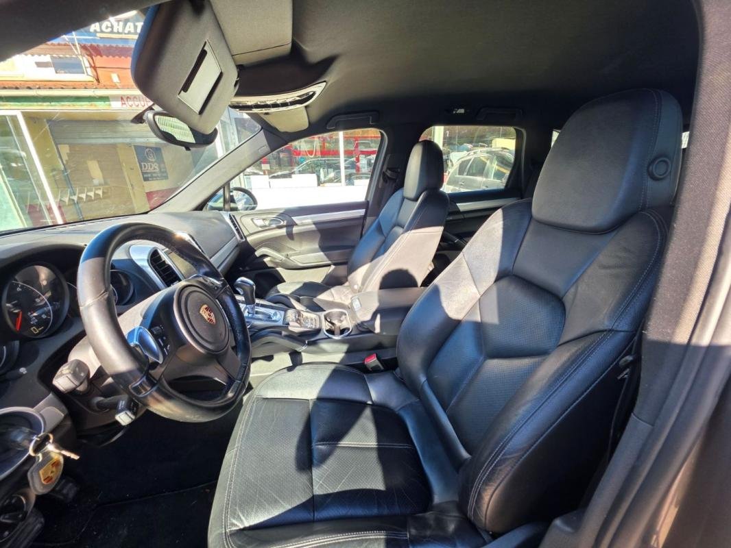 Porsche Cayenne - Photo 21