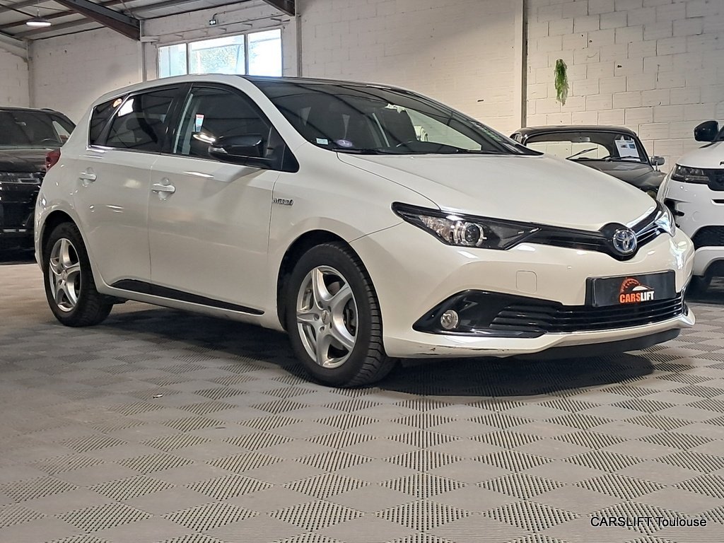 Toyota Auris - Photo 1