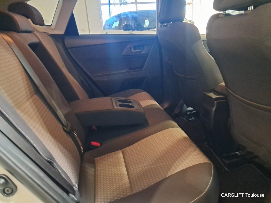 Toyota Auris - Photo 11