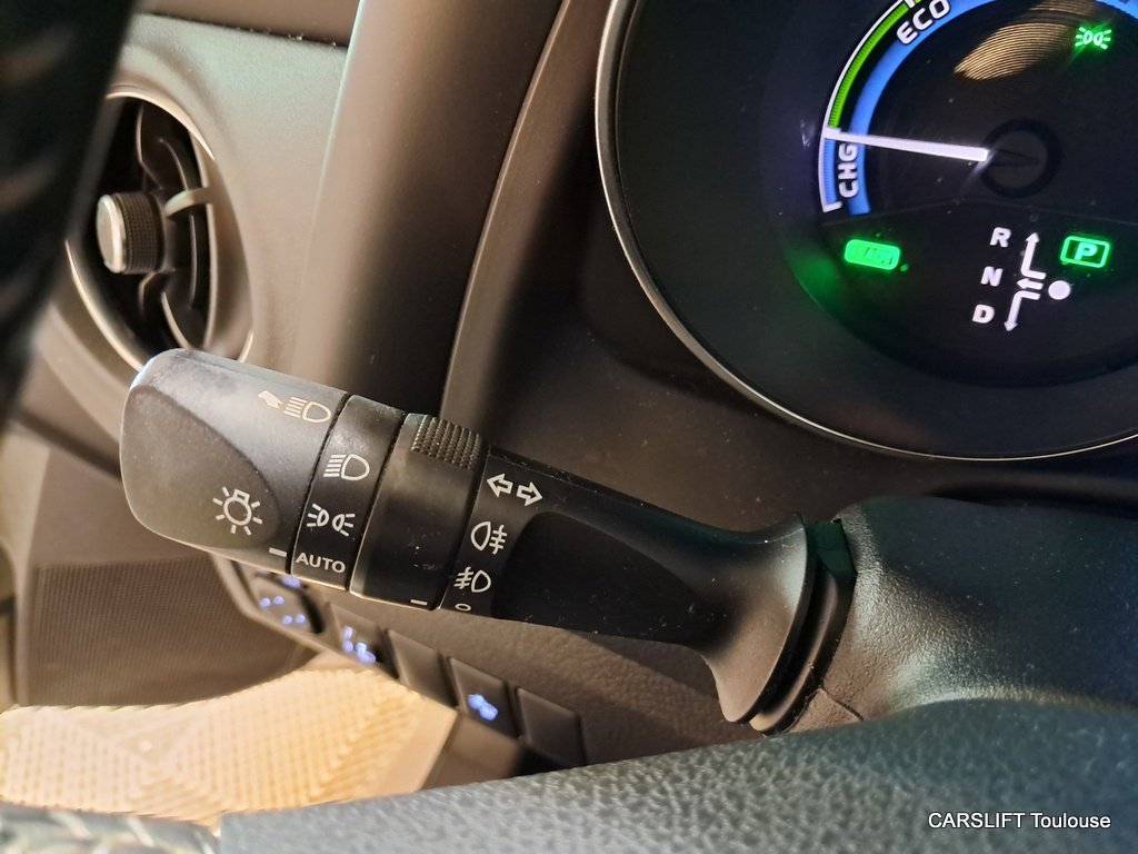 Toyota Auris - Photo 16