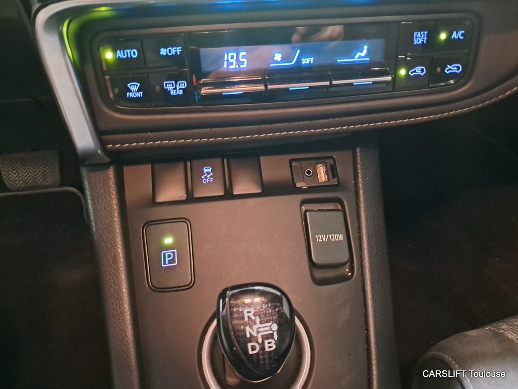 Toyota Auris - Photo 20