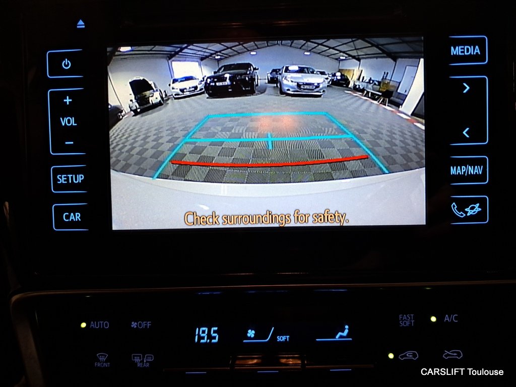 Toyota Auris - Photo 23
