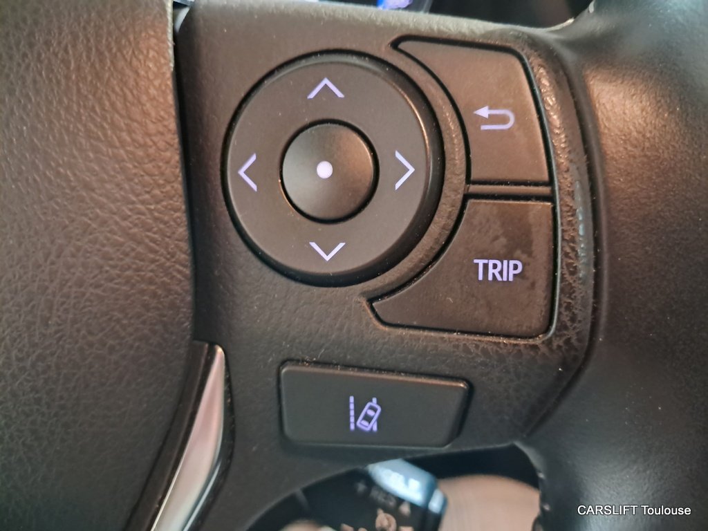 Toyota Auris - Photo 24