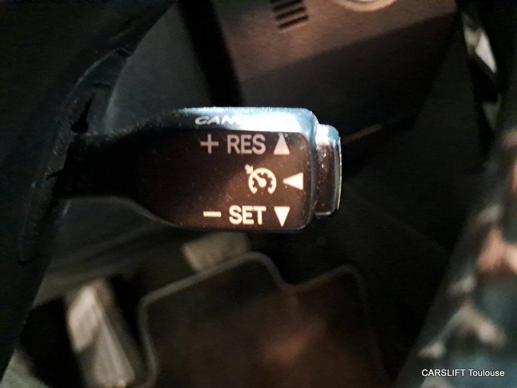 Toyota Auris - Photo 25