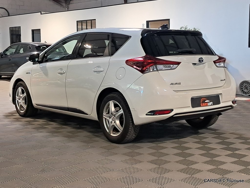 Toyota Auris - Photo 5