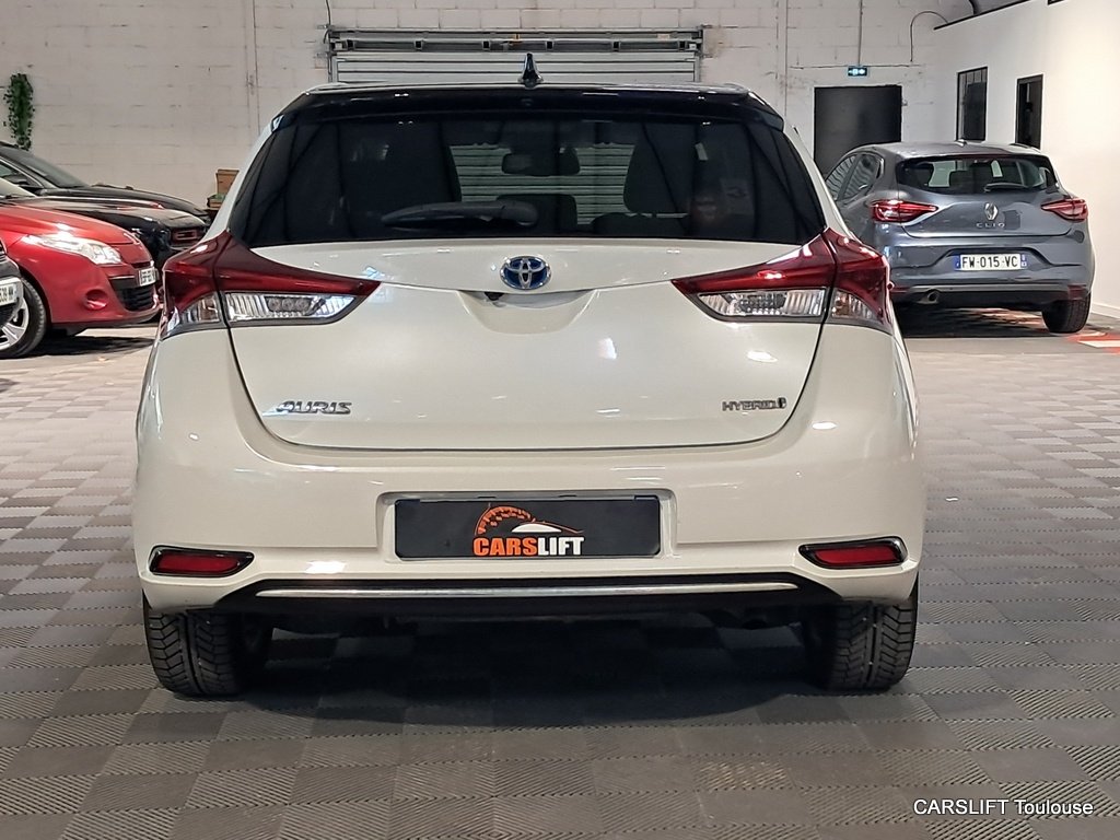 Toyota Auris - Photo 6