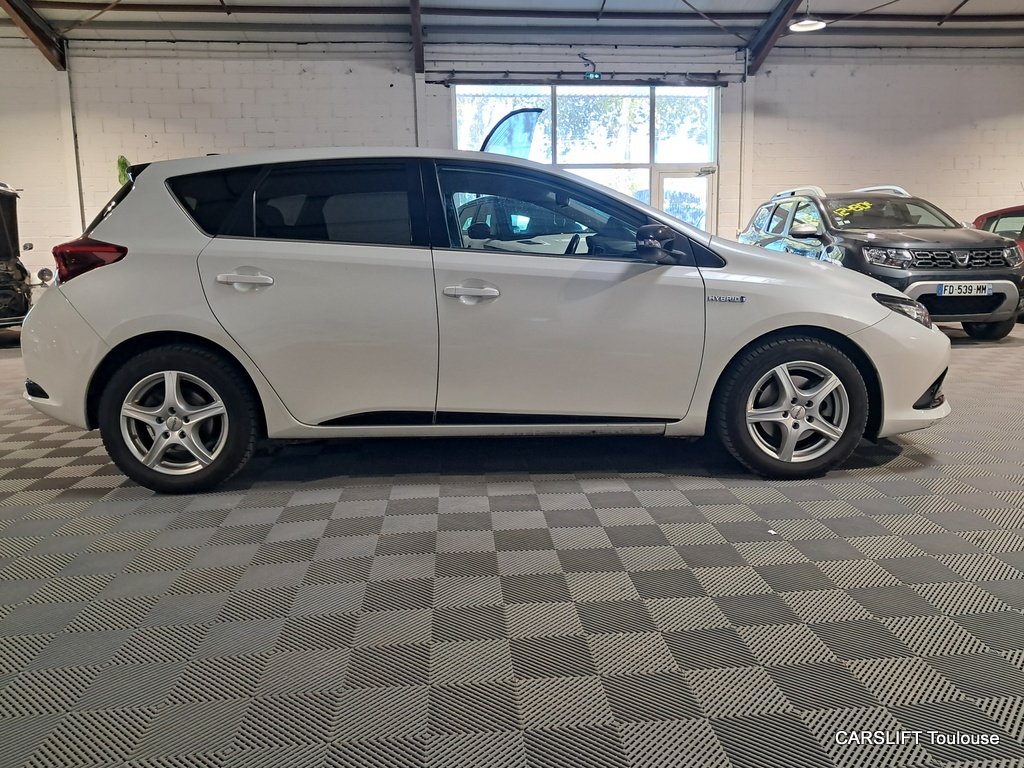 Toyota Auris - Photo 8