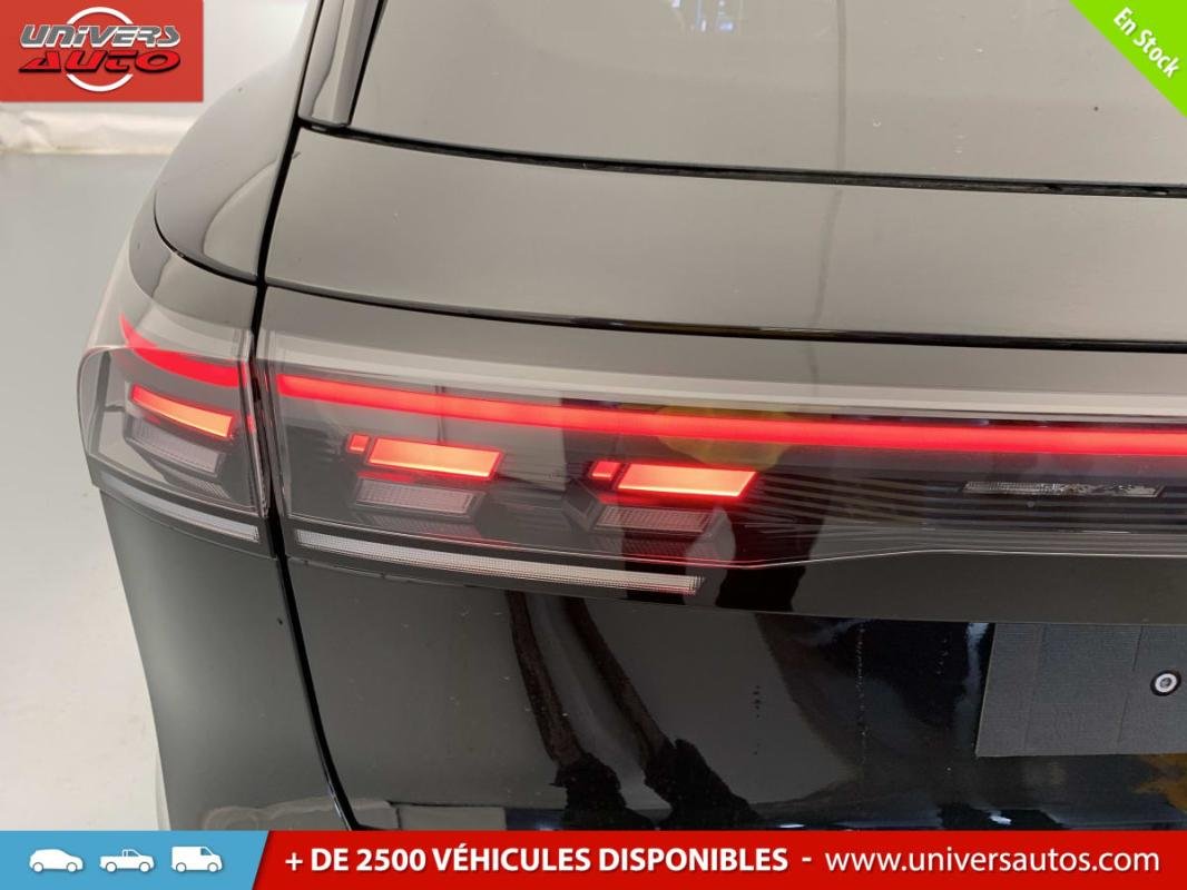 Volkswagen Tiguan - Photo 11
