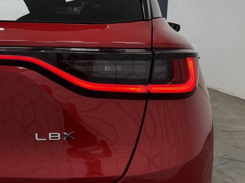 Lexus LBX - Photo 17