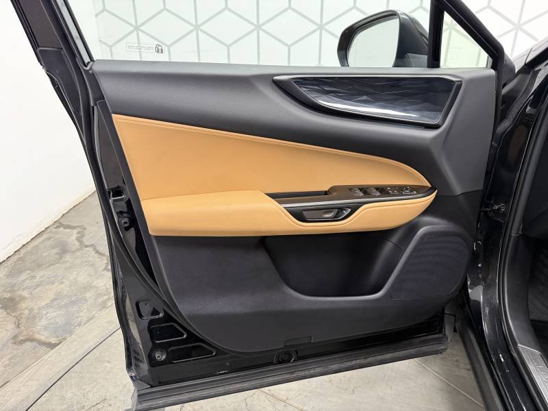 Lexus NX - Photo 26
