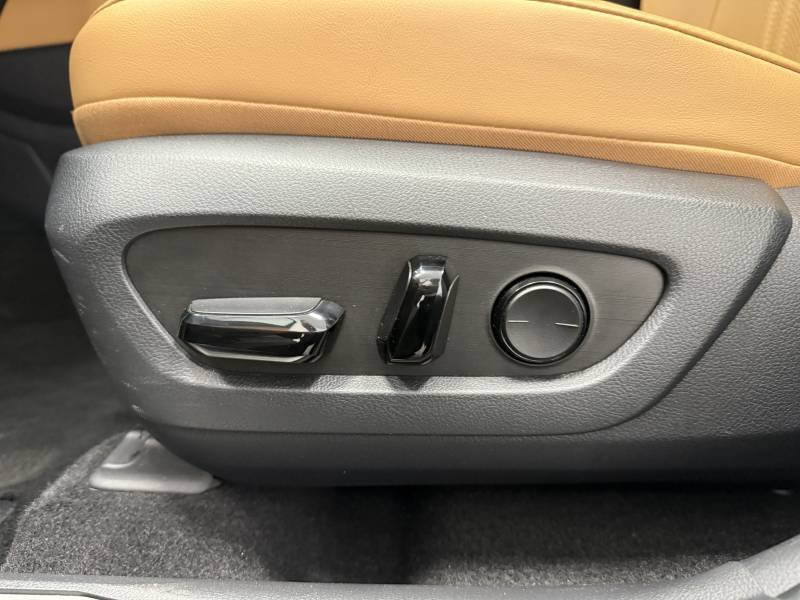 Lexus NX - Photo 28