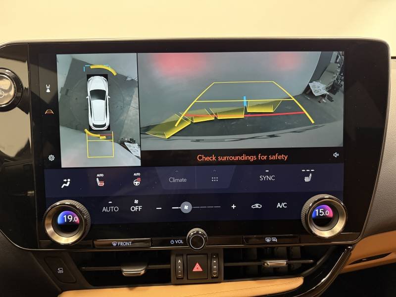 Lexus NX - Photo 36