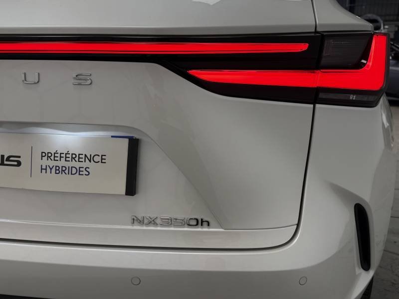 Lexus NX - Photo 18