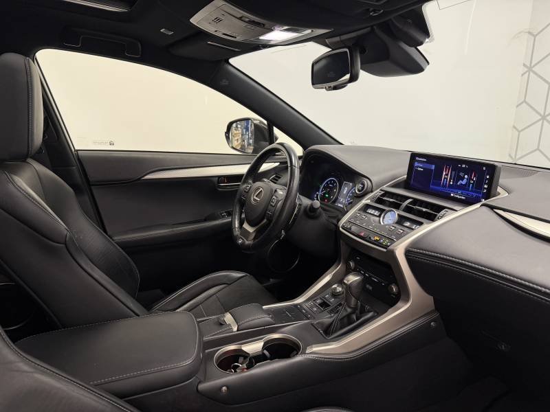 Lexus NX - Photo 12