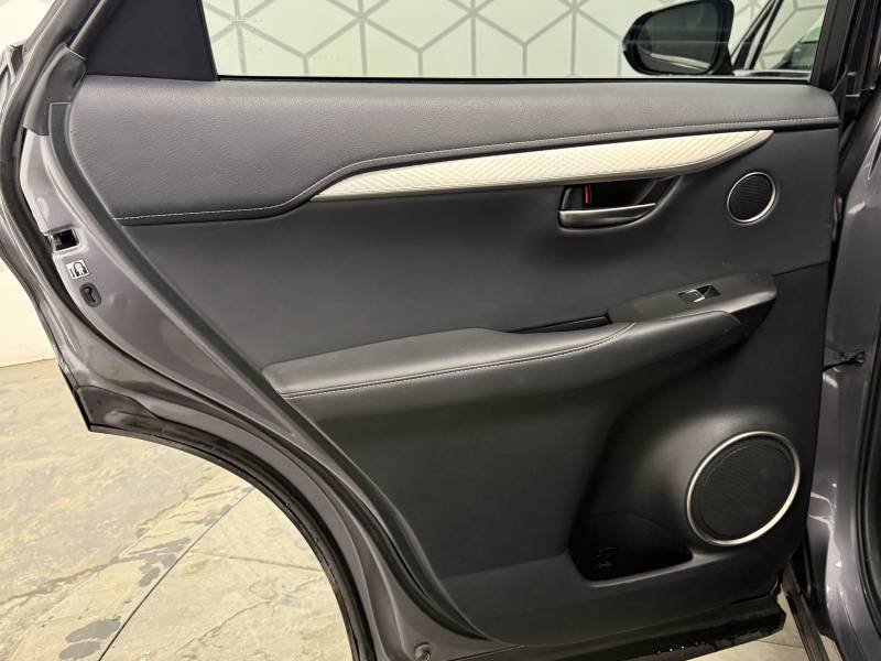 Lexus NX - Photo 21