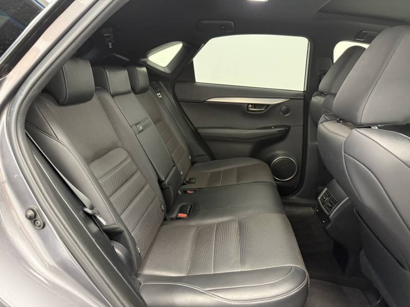 Lexus NX - Photo 24
