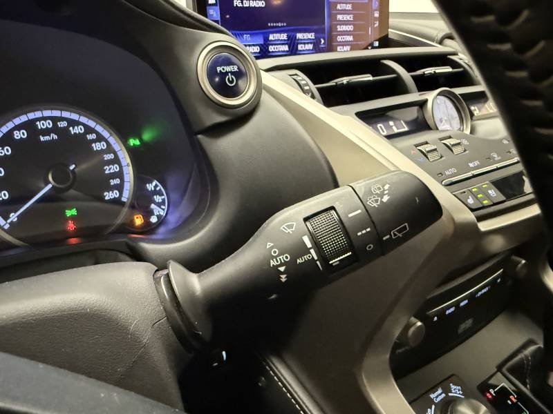 Lexus NX - Photo 37