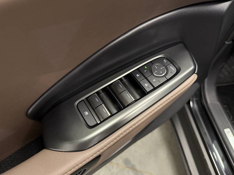 Lexus LBX - Photo 25