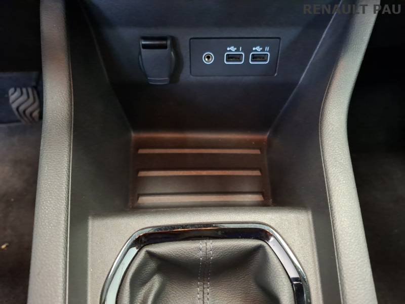 Renault Clio - Photo 24