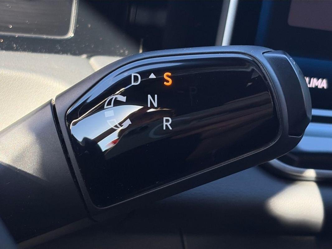 Volkswagen Tiguan - Photo 11