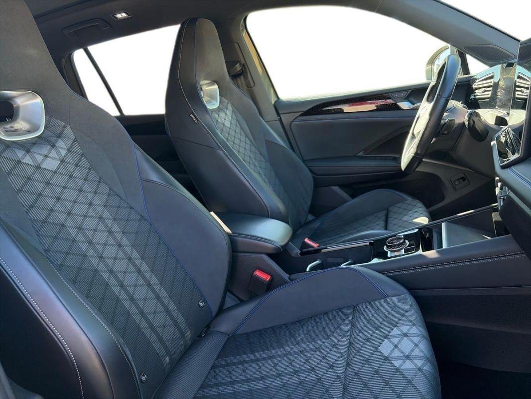 Volkswagen Tiguan - Photo 13