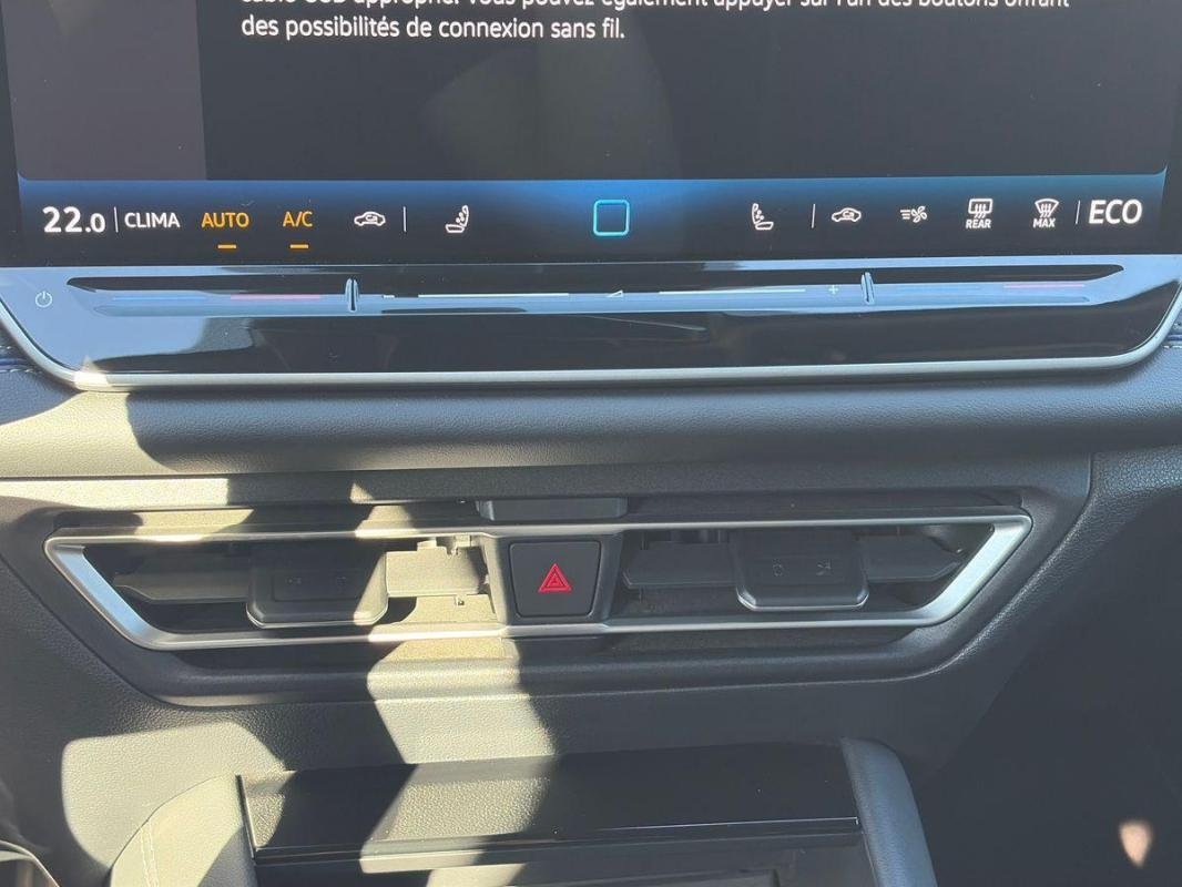 Volkswagen Tiguan - Photo 19