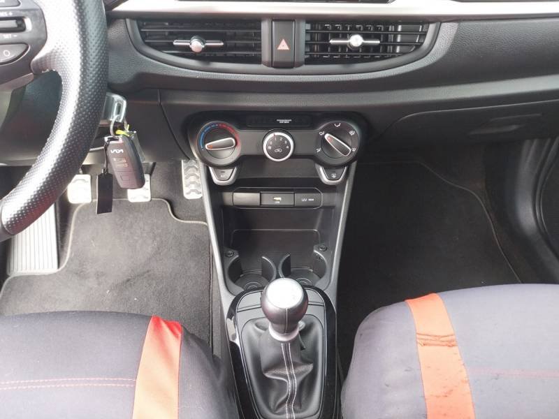 Kia Picanto - Photo 11
