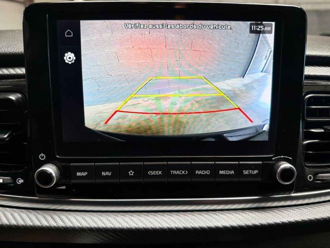 Kia Rio - Photo 18