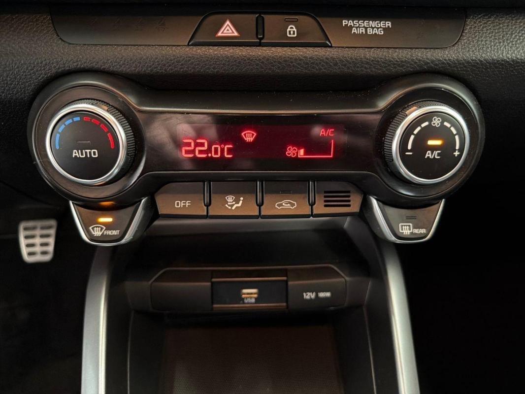 Kia Rio - Photo 19